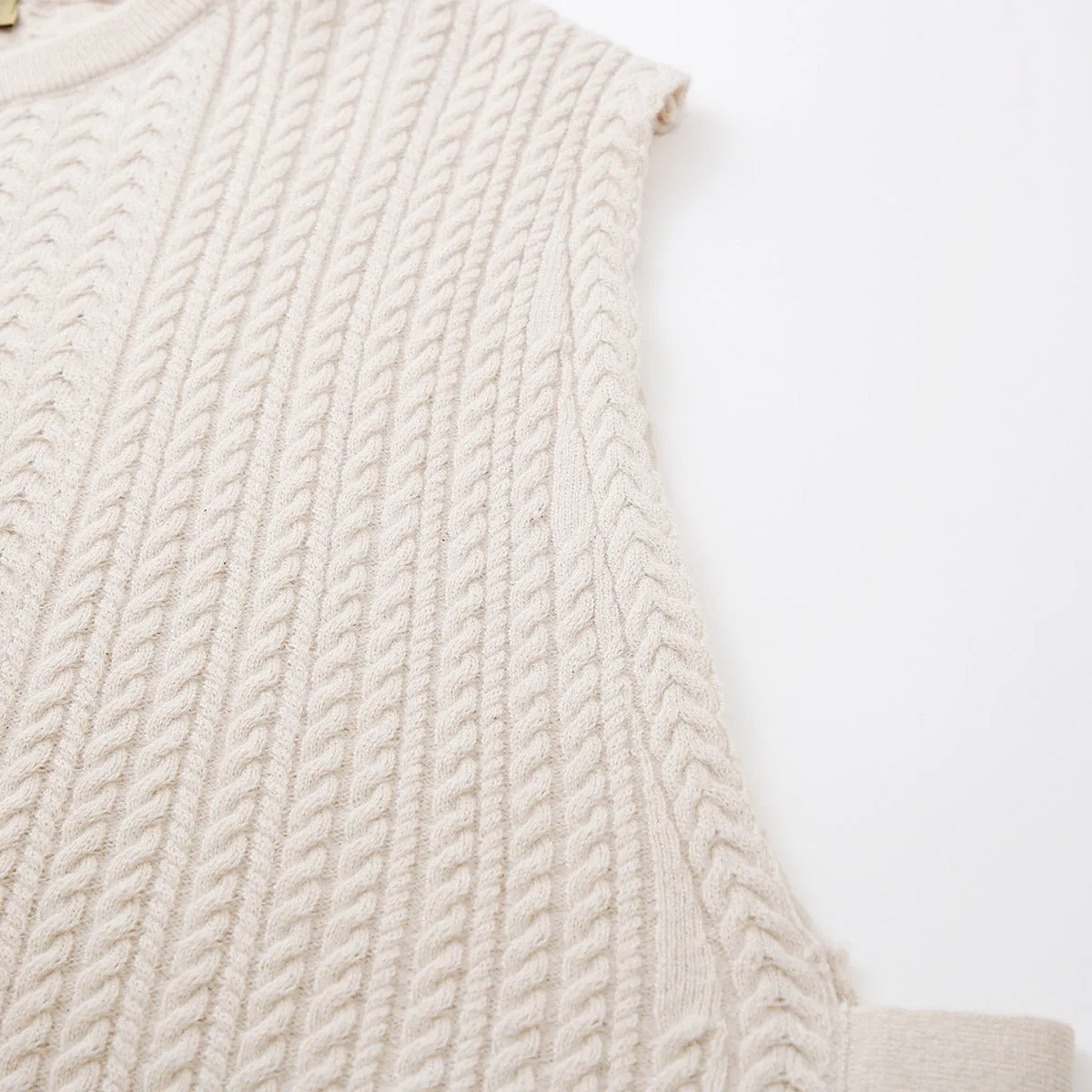 100% Wool Knit Sleeveless Sweater Vest