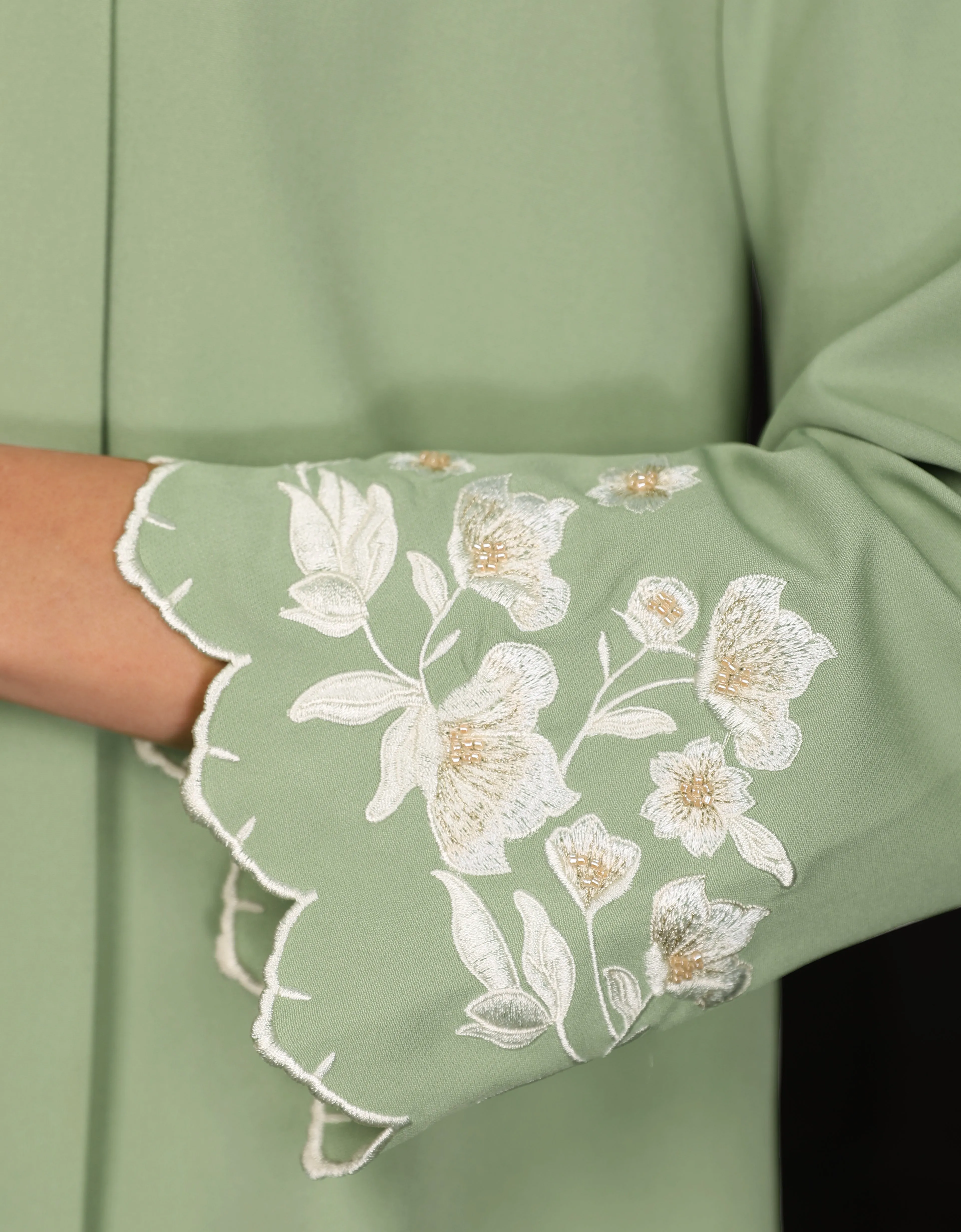 BAJU KEBAYA JOSELLE (TENDRIL GREEN)