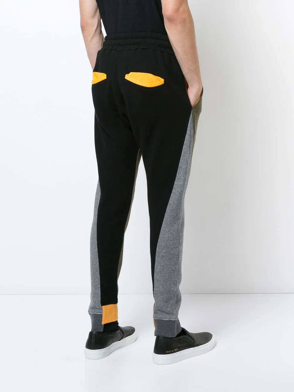 COLOR BLOCKING OFF SET LEG JOGGER (GREEN/BLACK)