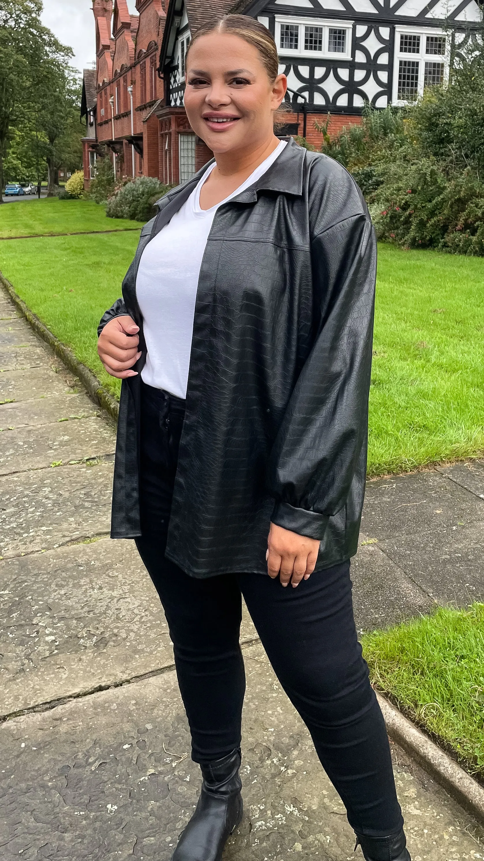 CurveWow Croc Shacket Black