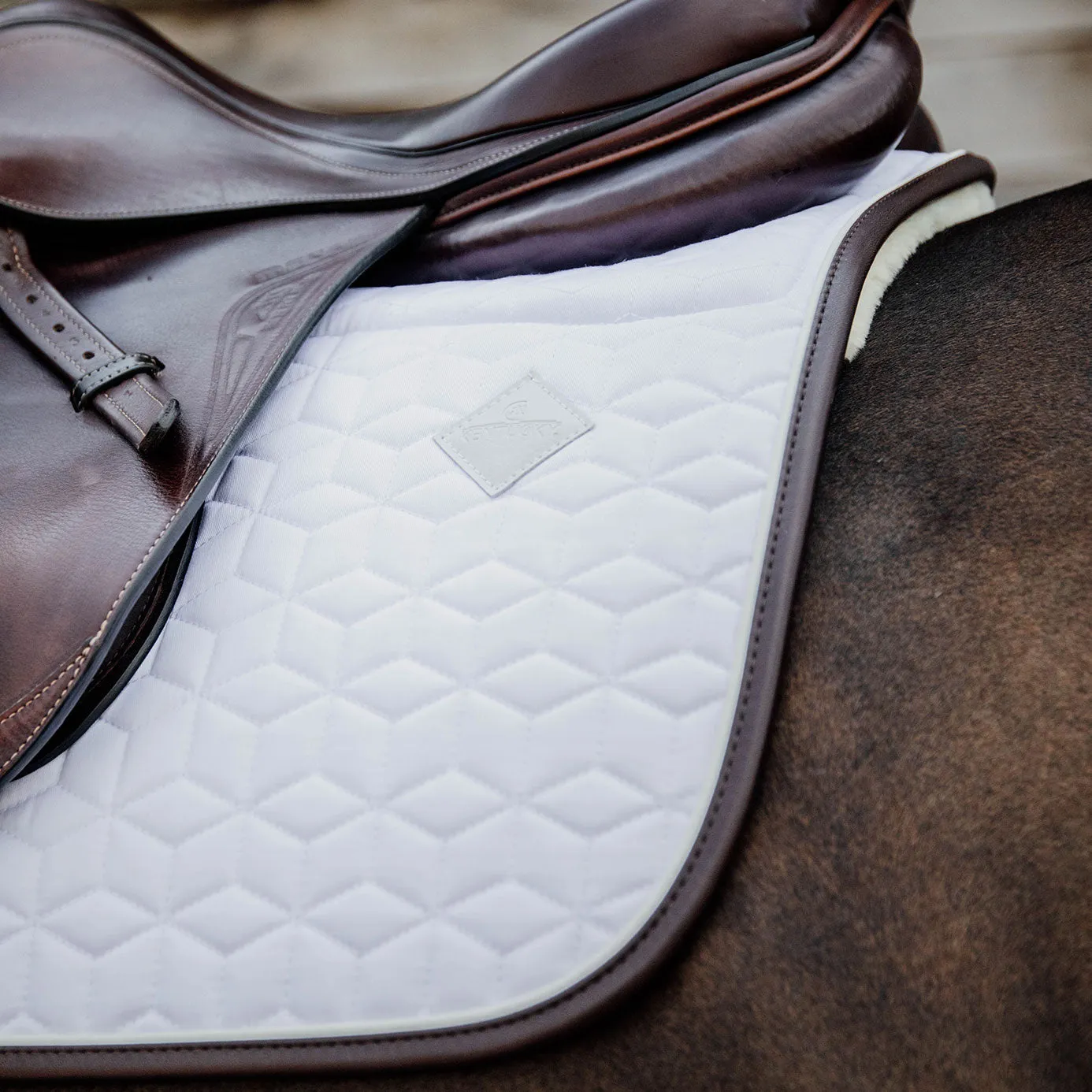 Kentucky Horsewear Skin Friendly Star Quilt Jumping Saddle Cloth - White