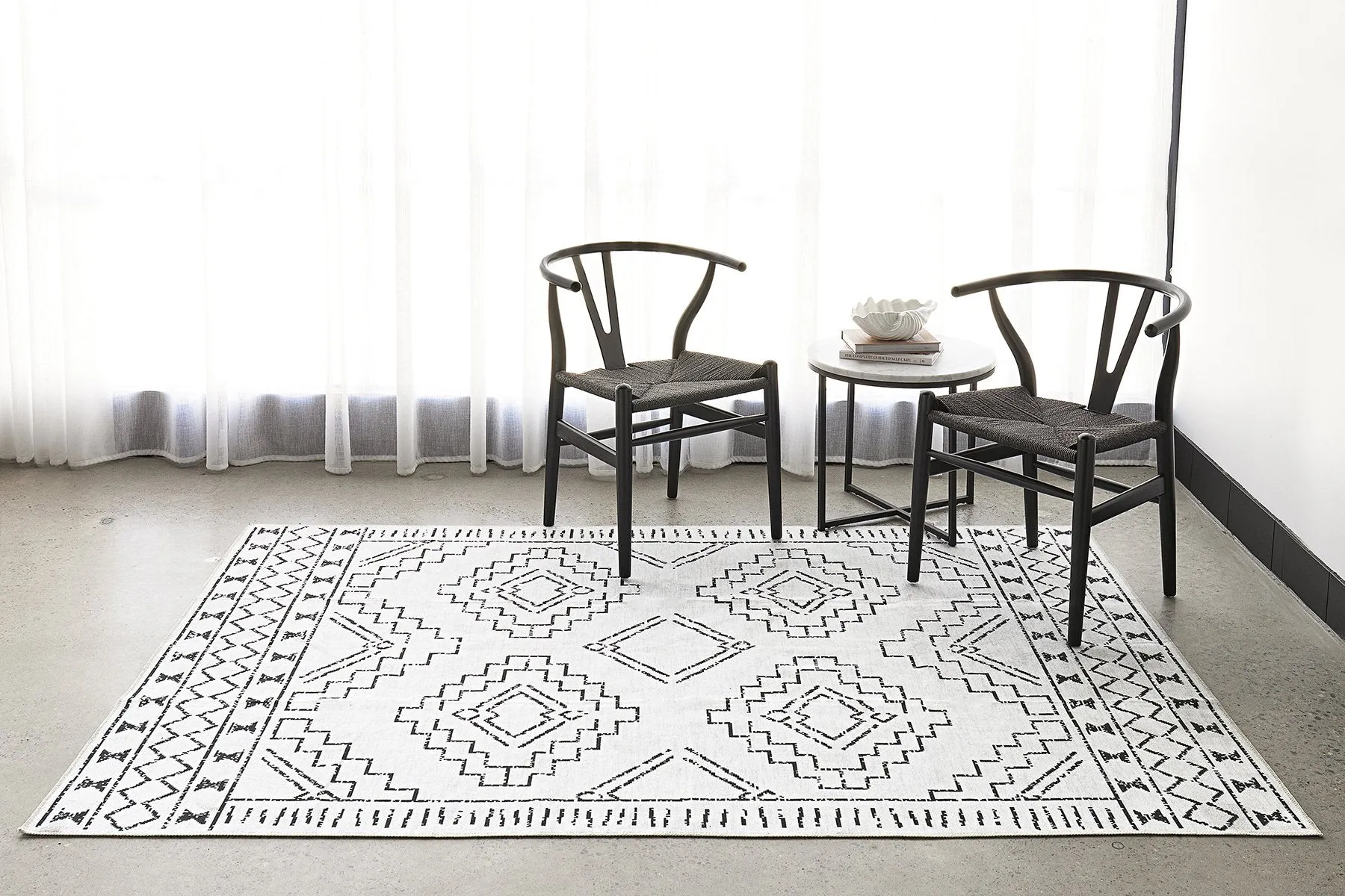 Kindred Leeroy Rug (White) by Rug Culture