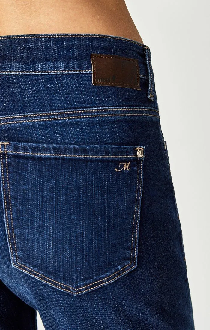 NIKI STRAIGHT CROP IN DARK INDIGO BLOCKING