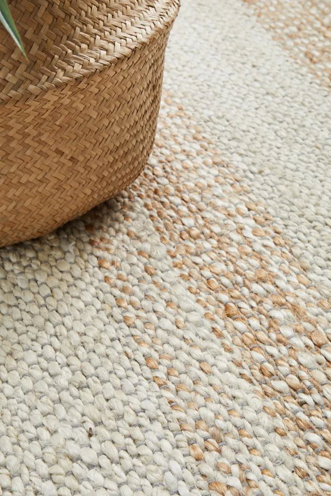 Noosa 555 Rug (Natural White) by Rug Culture